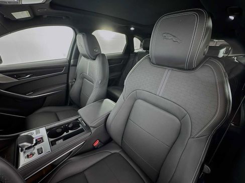 New 2026 Jaguar F-PACE R-Dynamic S image 9