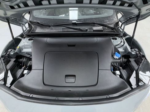 New 2026 Volvo EX30 Cross Country Ultra image 18