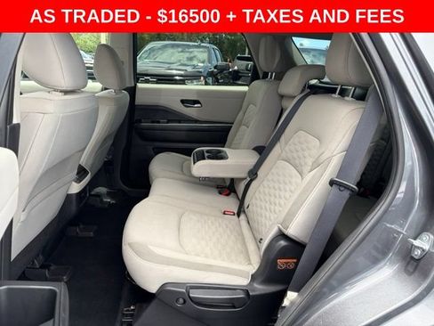 Used 2022 Nissan Pathfinder SV FWD image 15
