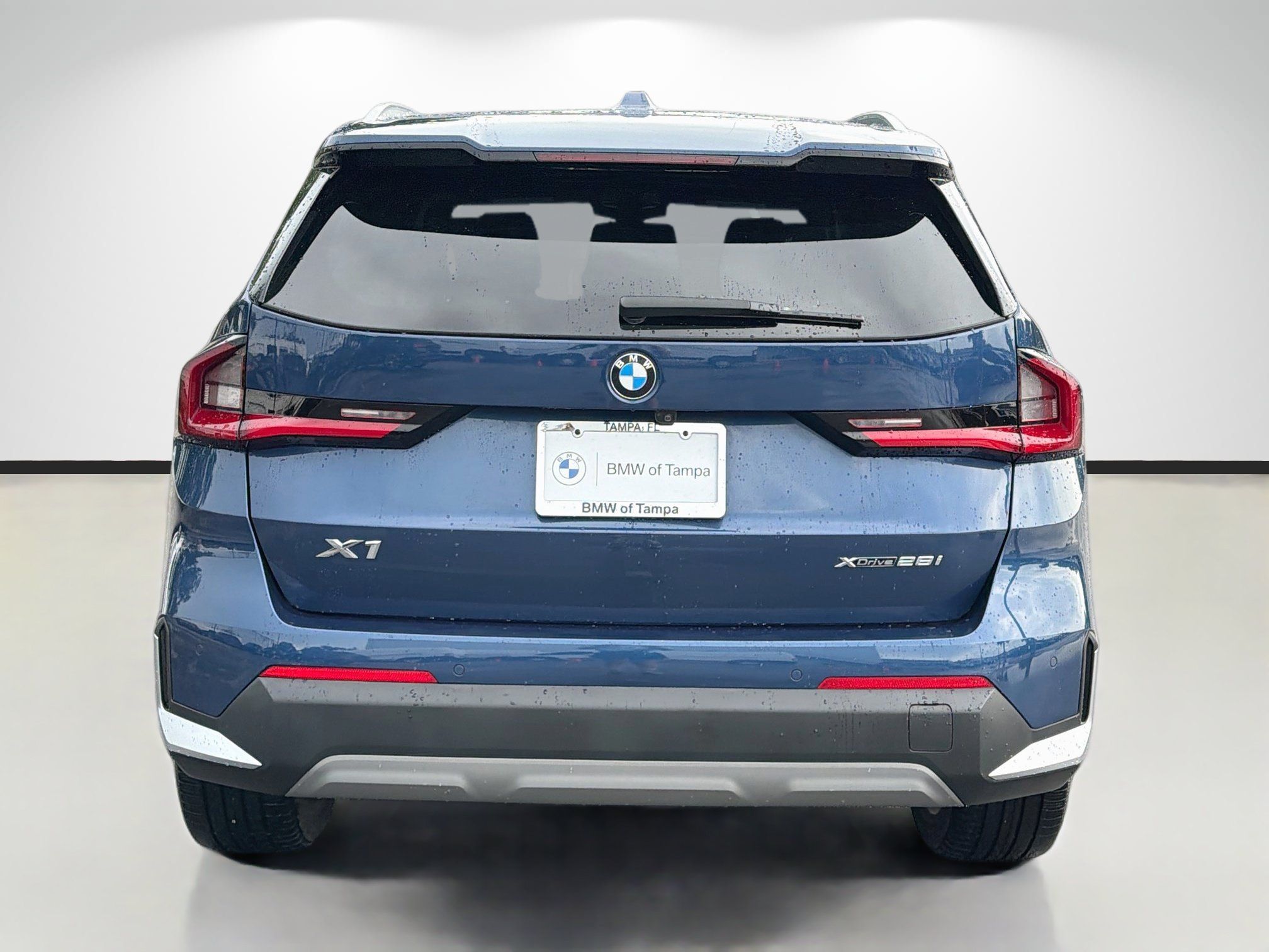 Used 2023 BMW X1 xDrive28i w/ Convenience Package AWD/4WD image 4