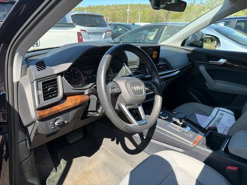 Used 2018 Audi Q5 2.0T Premium w/ Convenience Package AWD/4WD image 18