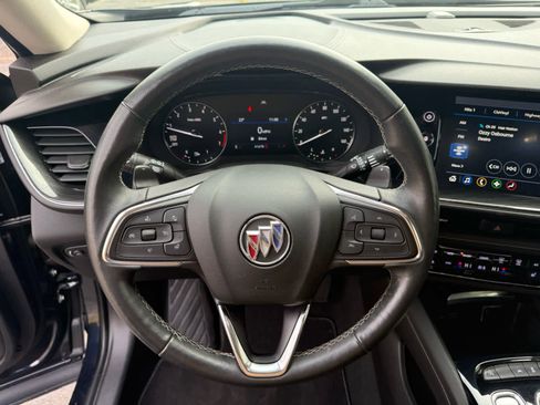 Used 2021 Buick Envision Preferred image 2