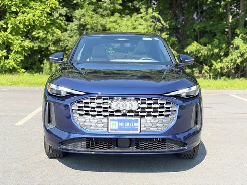 Used 2025 Audi Q5 Premium w/ Convenience Package AWD/4WD image 9
