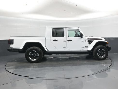 New 2026 Jeep Gladiator Rubicon AWD/4WD image 2