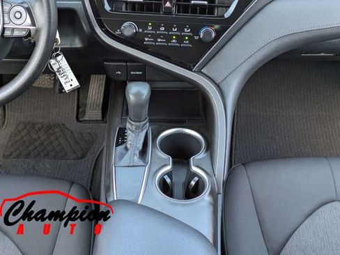 Used 2021 Toyota Camry LE FWD image 21