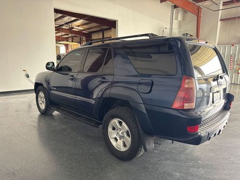 Used 2005 Toyota 4Runner SR5 w/ Preferred Accessory Pkg image 6