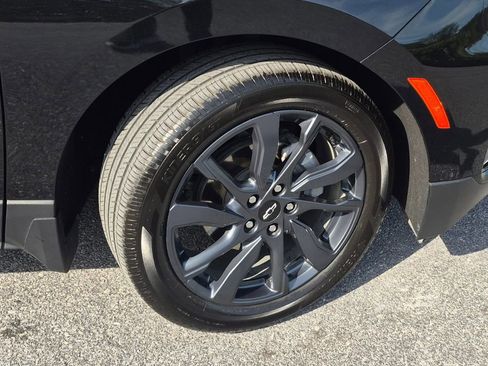 Used 2024 Chevrolet Equinox RS w/ RS Leather Package FWD image 3