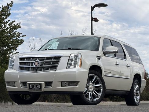 Used 2014 Cadillac Escalade ESV Platinum AWD/4WD image 1