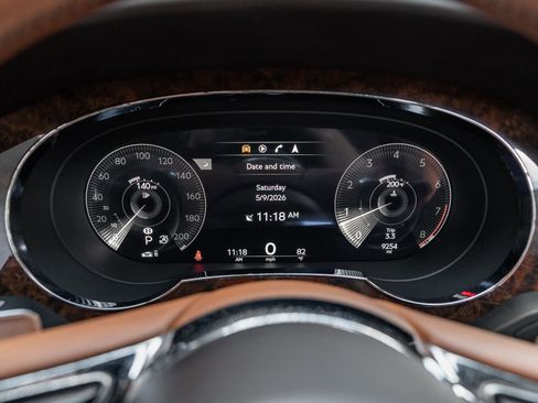 Used 2023 Bentley Bentayga Extended Wheelbase AWD/4WD image 55