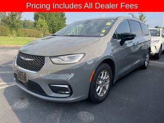 Used 2025 Chrysler Pacifica Select FWD video 1