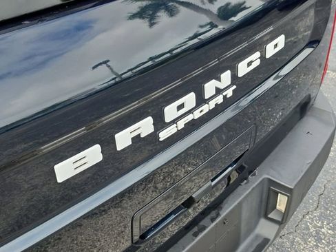 Used 2021 Ford Bronco Sport Outer Banks w/ Outer Banks Package image 5