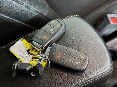 Used 2020 Jeep Compass Limited image 22