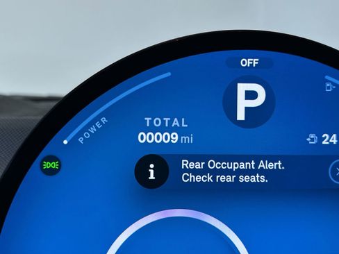 New 2026 MINI Cooper 2-Door Hardtop image 18