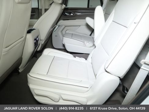 Used 2021 GMC Yukon Denali w/ Denali Premium Package AWD/4WD image 28