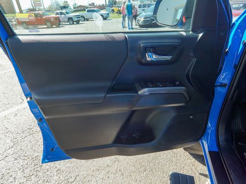 Used 2019 Toyota Tacoma TRD Pro w/ Desert Air Intake Package AWD/4WD image 18
