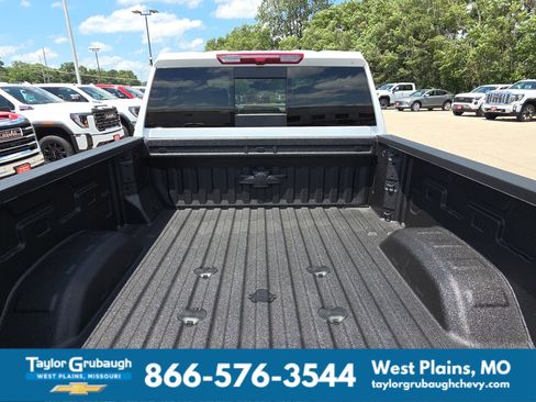 New 2026 Chevrolet Silverado 2500 LT w/ Z71 Chrome Sport Edition AWD/4WD image 8