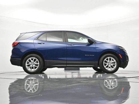 Used 2023 Chevrolet Equinox LS w/ LS Convenience Package FWD image 38