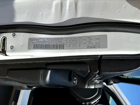 Used 2018 Jeep Grand Cherokee Limited RWD image 28
