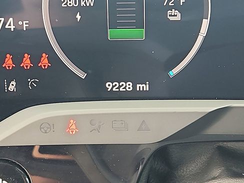 Certified 2025 Porsche Taycan image 20