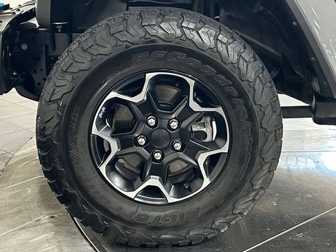 Used 2021 Jeep Wrangler Unlimited Rubicon 4xe w/ Steel Bumper Group AWD/4WD image 22