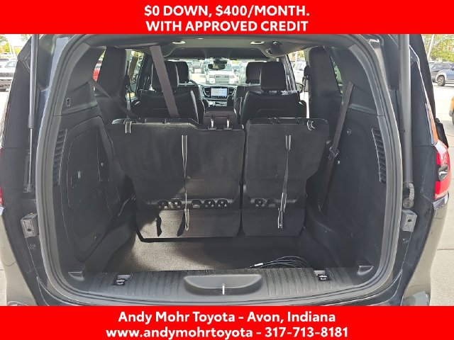 Used 2024 Chrysler Pacifica Limited FWD image 30
