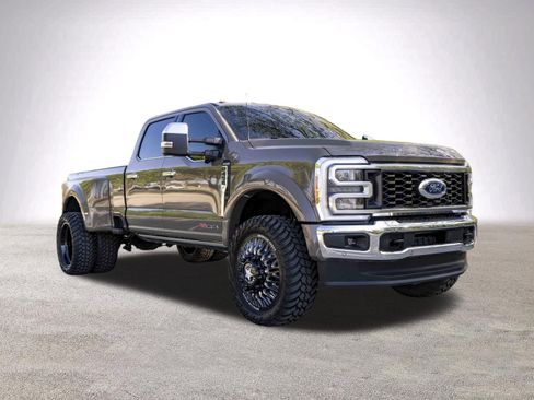 Used 2026 Ford F450 King Ranch w/ Chrome Package image 2