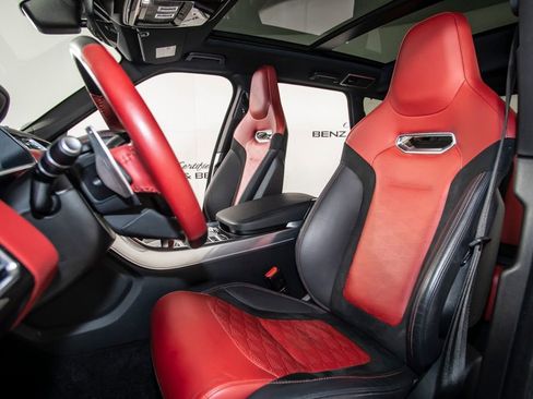 Used 2022 Land Rover Range Rover Sport SVR image 15