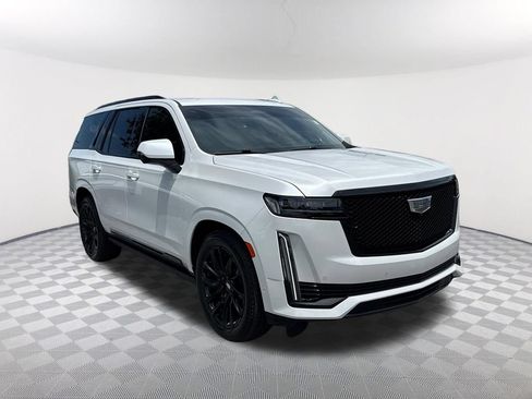 Used 2023 Cadillac Escalade Sport Platinum AWD/4WD image 3