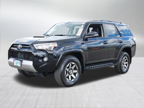 Used 2024 Toyota 4Runner TRD Off-Road Premium w/ Off Road Premium Plus Package AWD/4WD image 3
