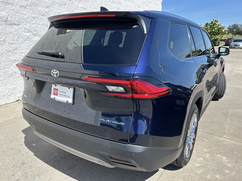 Certified 2024 Toyota Grand Highlander AWD image 6
