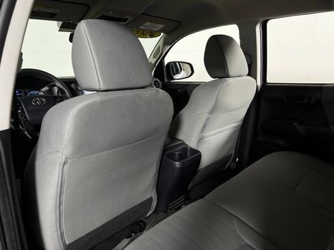 Certified 2018 Toyota Tacoma SR w/ SR Convenience Package RWD image 19