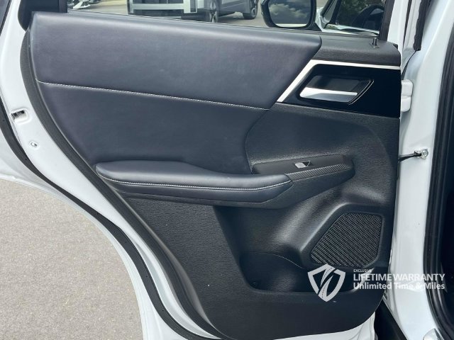 Used 2024 Mitsubishi Outlander SE Black Edition AWD/4WD image 20