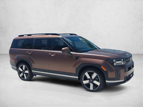 Used 2025 Hyundai Santa Fe Limited FWD image 3