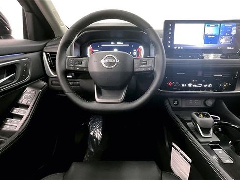 New 2025 Nissan Rogue Platinum w/ Tech Package image 20