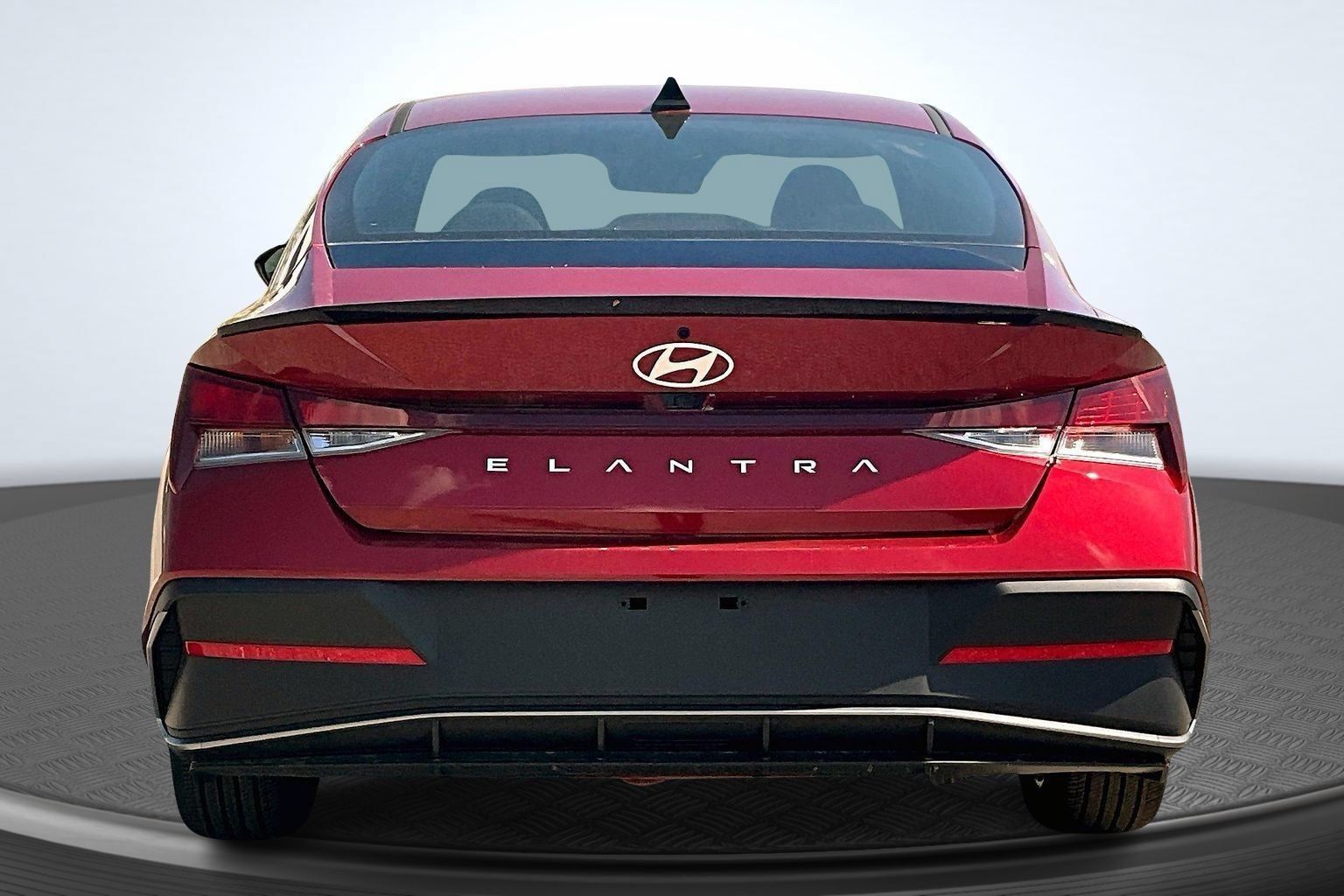 Used 2026 Hyundai Elantra Sport FWD image 4