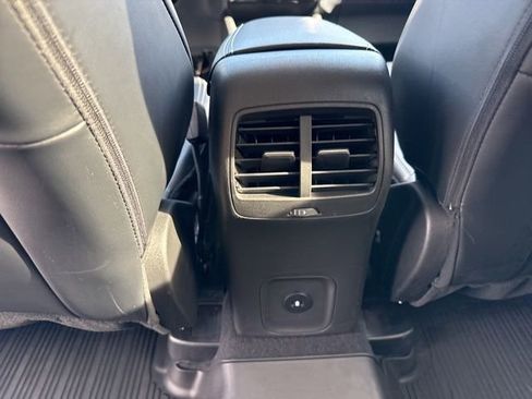 Certified 2023 Ford Escape Platinum image 30