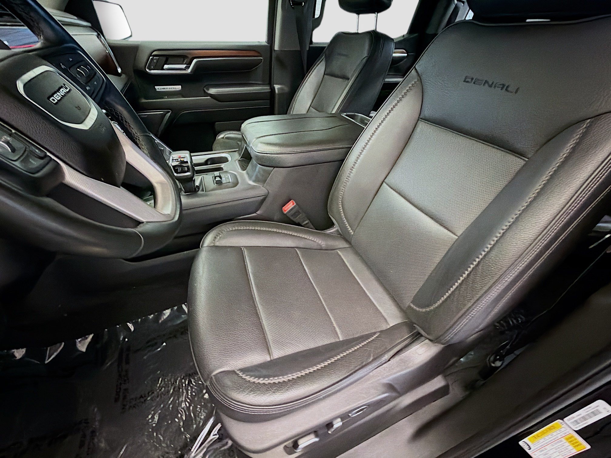 Used 2024 GMC Sierra 1500 Denali w/ Denali Reserve Package AWD/4WD image 11