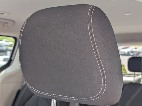 Used 2023 Chrysler Voyager LX FWD image 12