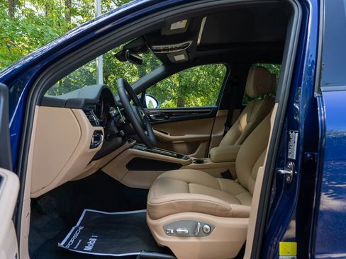 New 2026 Porsche Macan image 23