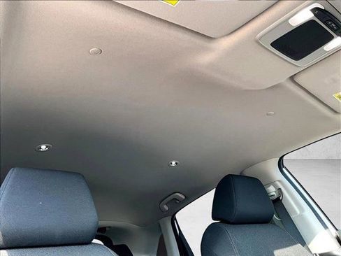 Used 2023 Honda HR-V LX image 17