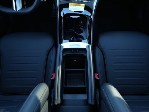 New 2026 Mercedes-Benz GLC 300 4MATIC image 28