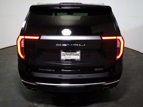 Used 2025 GMC Yukon Denali image 10