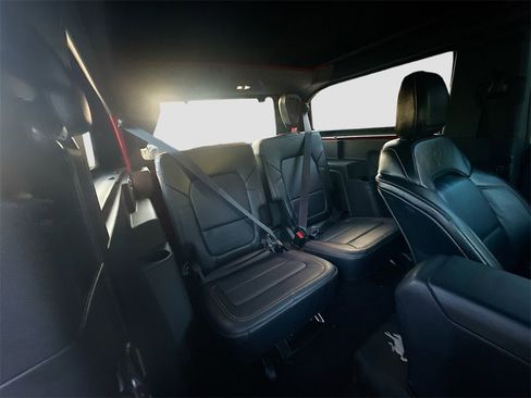 Used 2023 Ford Bronco Badlands image 26