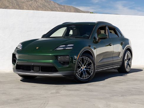 Certified 2025 Porsche Macan Electric RWD image 1