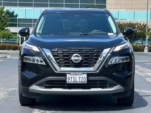 Used 2023 Nissan Rogue SV FWD image 9