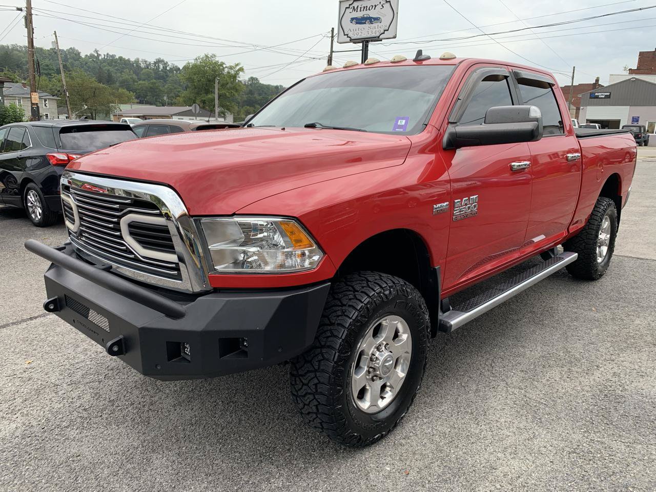 Used 2016 RAM 2500 SLT w/ Luxury Group AWD/4WD image 2