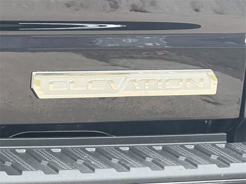 Used 2022 GMC Sierra 1500 Elevation image 12