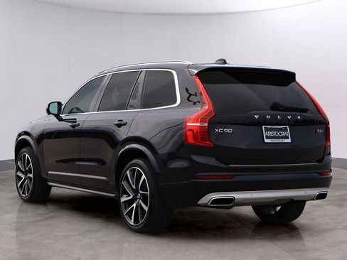 Used 2021 Volvo XC90 T6 Momentum w/ Protection Package Premier AWD/4WD image 5