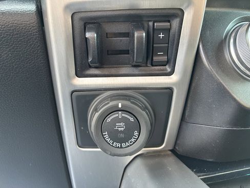 Used 2020 Ford F450 Platinum w/ FX4 Off-Road Package image 13