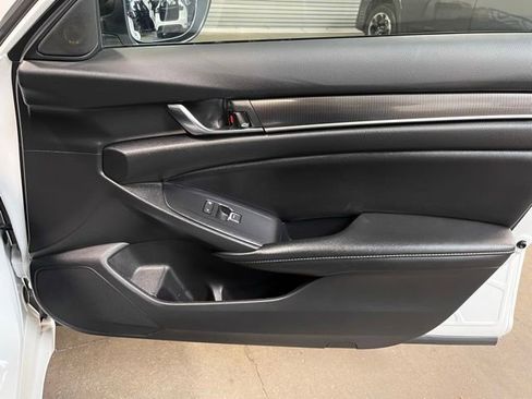 Used 2022 Honda Accord Sport image 11